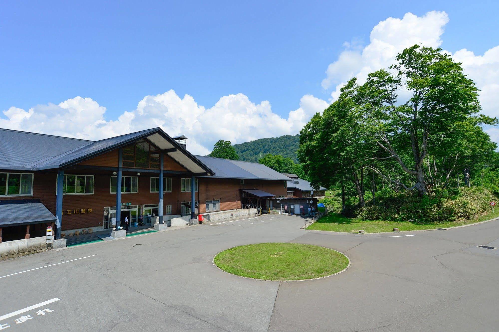 Готель Shintamagawa Onsen Semboku Екстер'єр фото